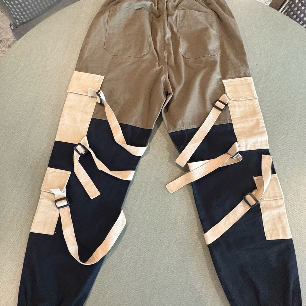 Fashion Nova Brown and Black Cargo Pants with Modern Design